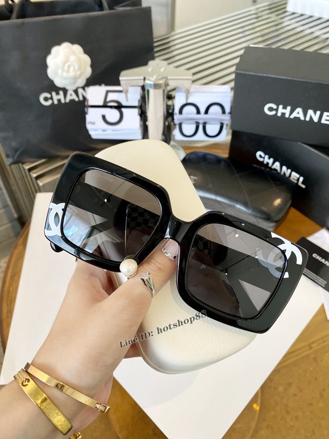 CHANEL專門店新款香奈兒方形白色字母中古黑白熊貓配色女士太陽鏡墨鏡 CH71465 mmyj1183